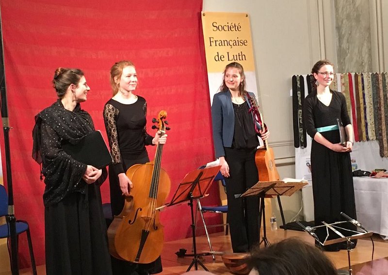 12920261_996834417018725_3468584972705644195_n.jpg - « Kapsber'girls » : Albane Imbs (archiluth et guitare baroque), Axelle Verner (mezzo-soprano), Alice Duport Percier (soprano), Barbara Hunninger (viole de gambe/violoncelle)