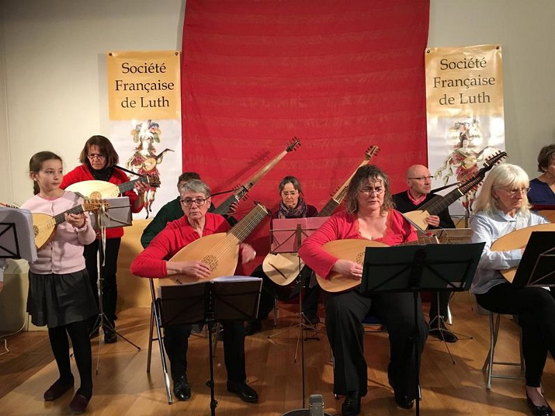 12938156_996827683686065_5664536892529115796_n.jpg - Les classes de luth de Normandie (Evreux, Dieppe, Bernay, Petit et Grand-Couronne), professeurs James Holland et Vincent Maurice.
