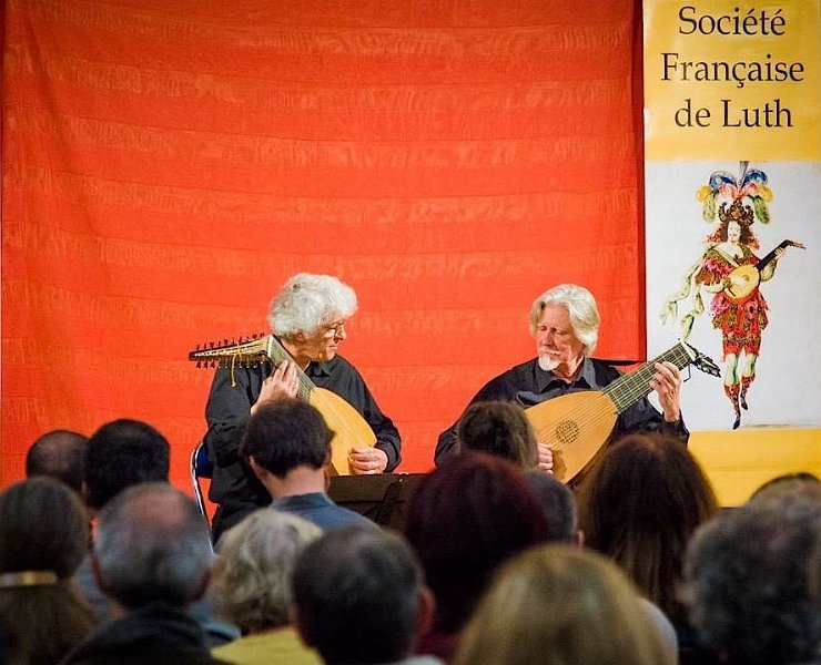 12985359_996828540352646_2617521229067908769_n.jpg - " A due liuti " : Jean-Marie Poirier et Thierry Meunier, luths baroques