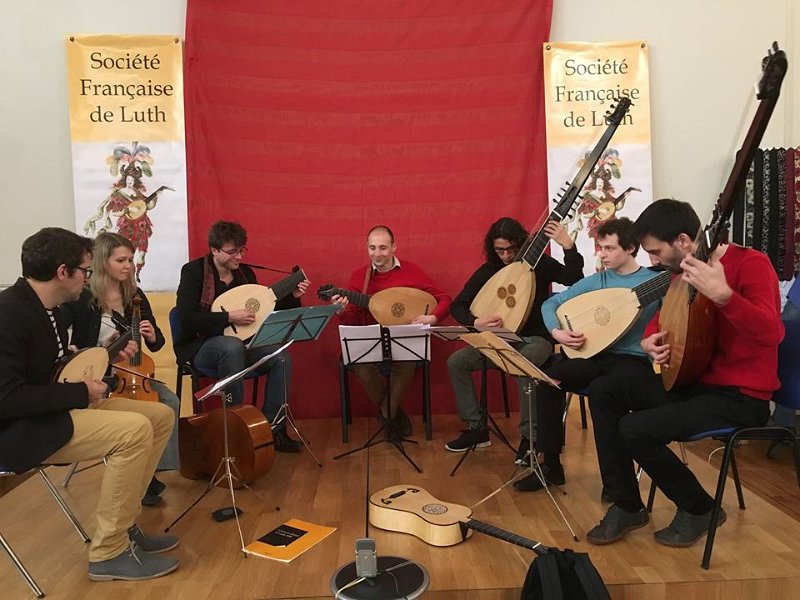 12993598_773848896083971_983300642665771630_n.jpg - Consort de luths du Conservatoire de Versailles