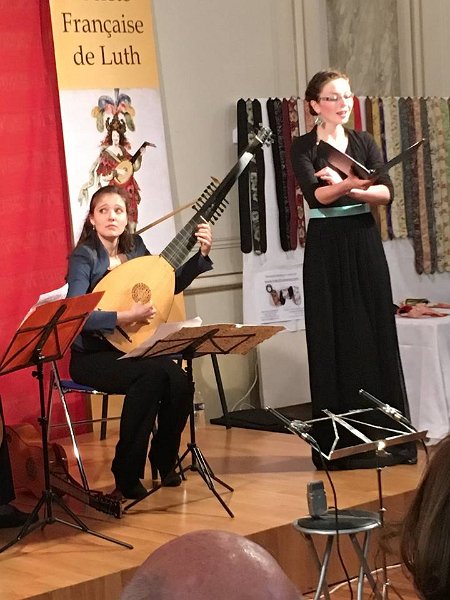 12994583_996834340352066_534044682778267051_n.jpg - « Kapsber'girls » : Albane Imbs (archiluth et guitare baroque), Axelle Verner (mezzo-soprano), Alice Duport Percier (soprano), Barbara Hunninger (viole de gambe/violoncelle)
