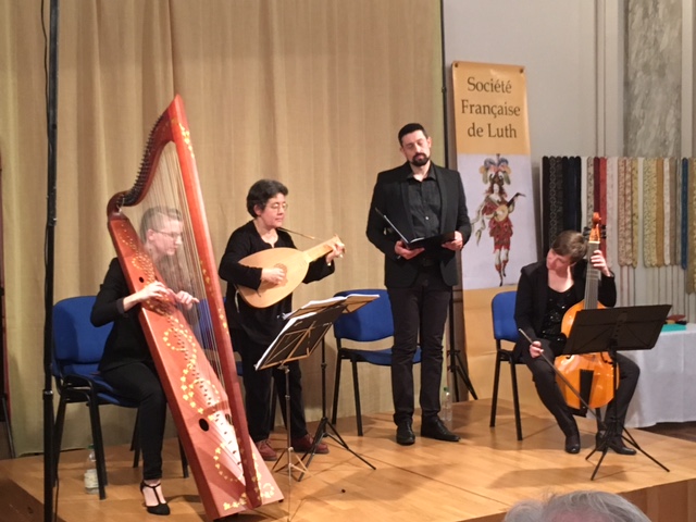 IMG_7430.JPG - "À la muse céleste" : Chansons de Gaspard Paparin (Volume 51 de la SFL !) par l'Ensemble Céladon : Paulin Bündgen contre-ténor, Pascale Boquet, luth, Nolwenn Le Guern, viole, et Marie-Domitille Murez, harpe