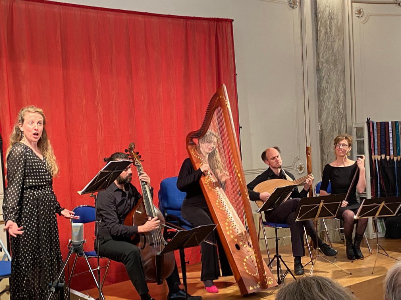 l_acheron_9.jpg - Ensemble L'Achéron (Voix, flûte, harpe, viole et Bor Zuljan au luth)